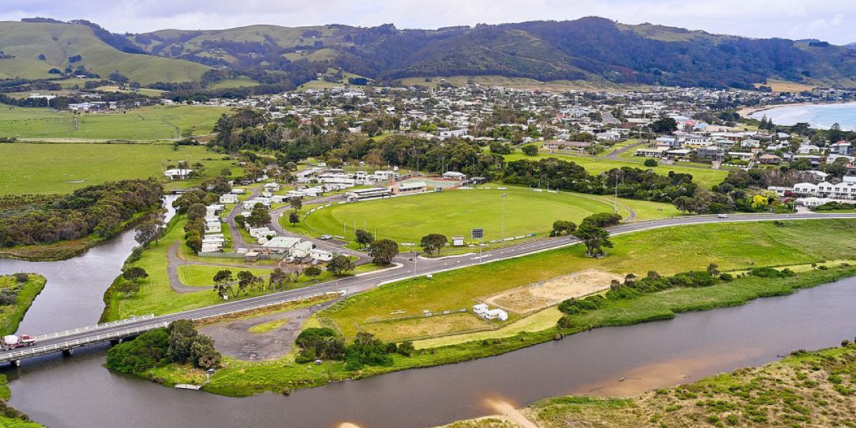 An aerial view of the Apollo Bay township.
