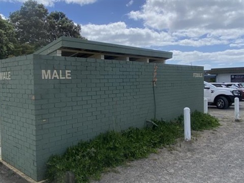 Apollo-Bay-Golf-Club-Toilets.jpg
